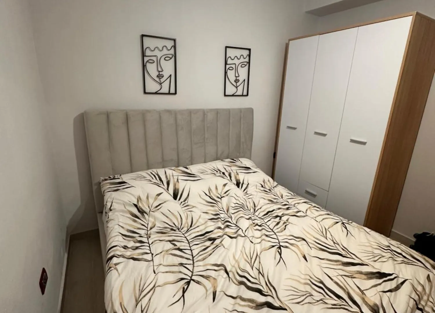 Jolas House Vlorë